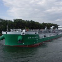Завод «Красное Сормово» спустил на воду очередной танкер проекта RST27