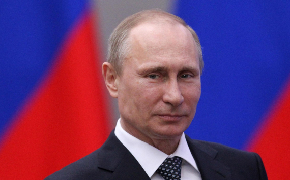 Путин призвал ускорить темпы роста экономики России